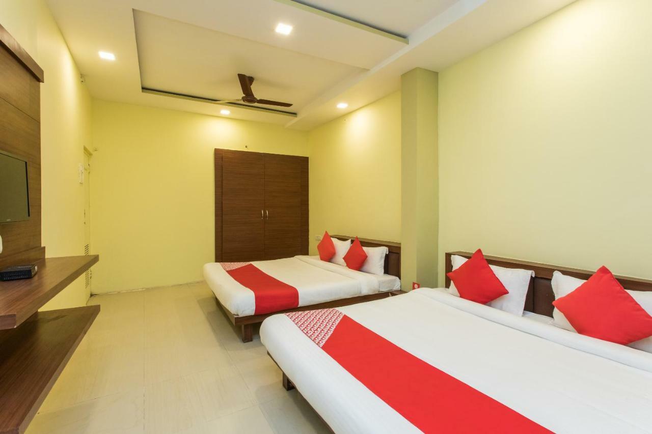Oyo 17161 Hotel Mahalaxmi Ujjain Eksteriør billede