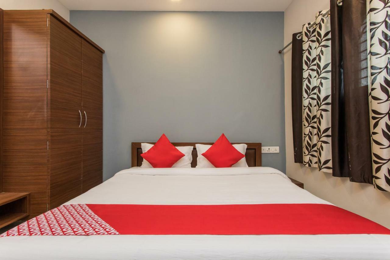 Oyo 17161 Hotel Mahalaxmi Ujjain Eksteriør billede