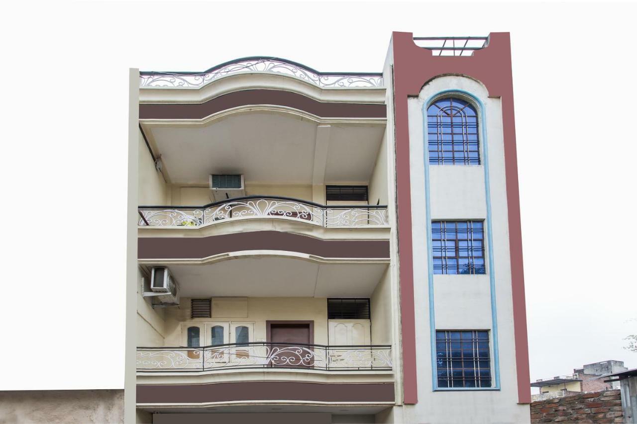 Oyo 17161 Hotel Mahalaxmi Ujjain Eksteriør billede