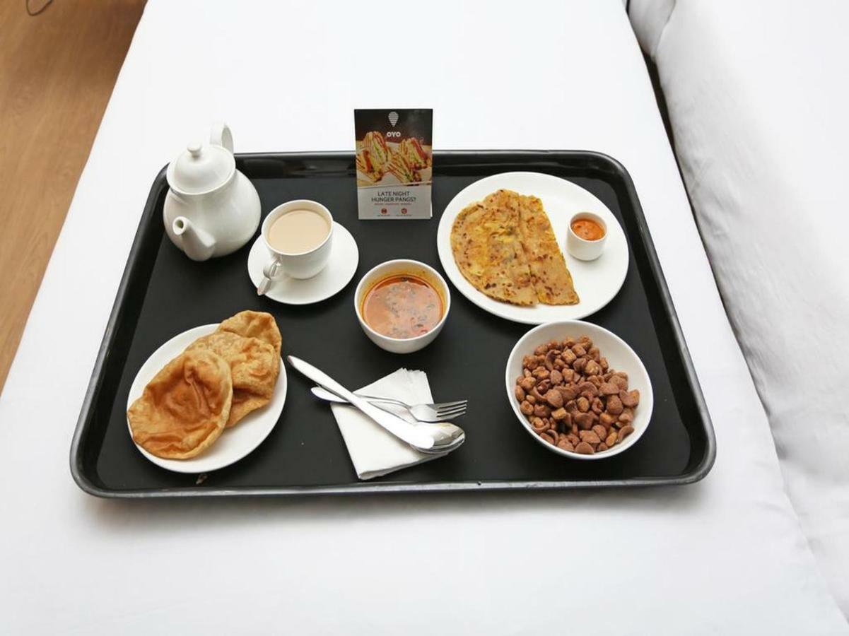 Oyo 17161 Hotel Mahalaxmi Ujjain Eksteriør billede